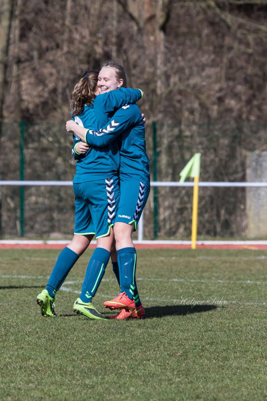 Bild 341 - B-Juniorinnen VfL Oldesloe - Krummesser SV _ Ergebnis: 4:0